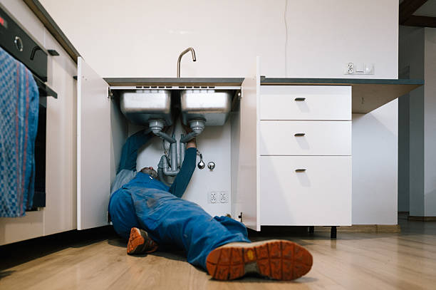 Professional Leak Detection technician working in Napavine, WA